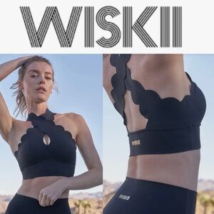 WISKII Elegant Black Sports Bra